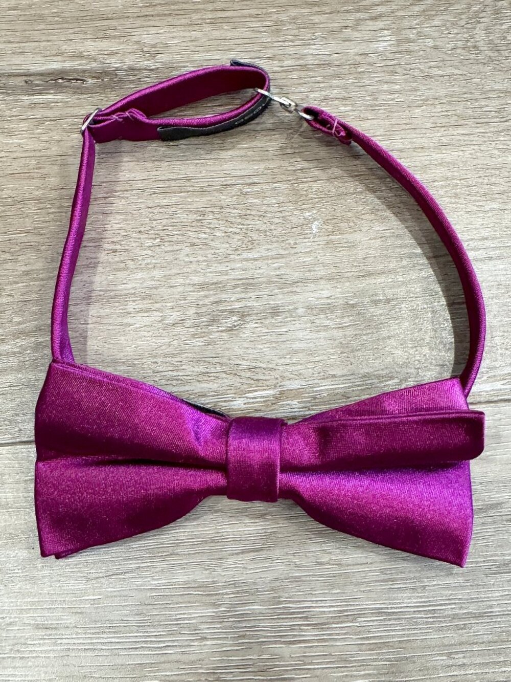 Authentic luxury bowtie from Dsquared2